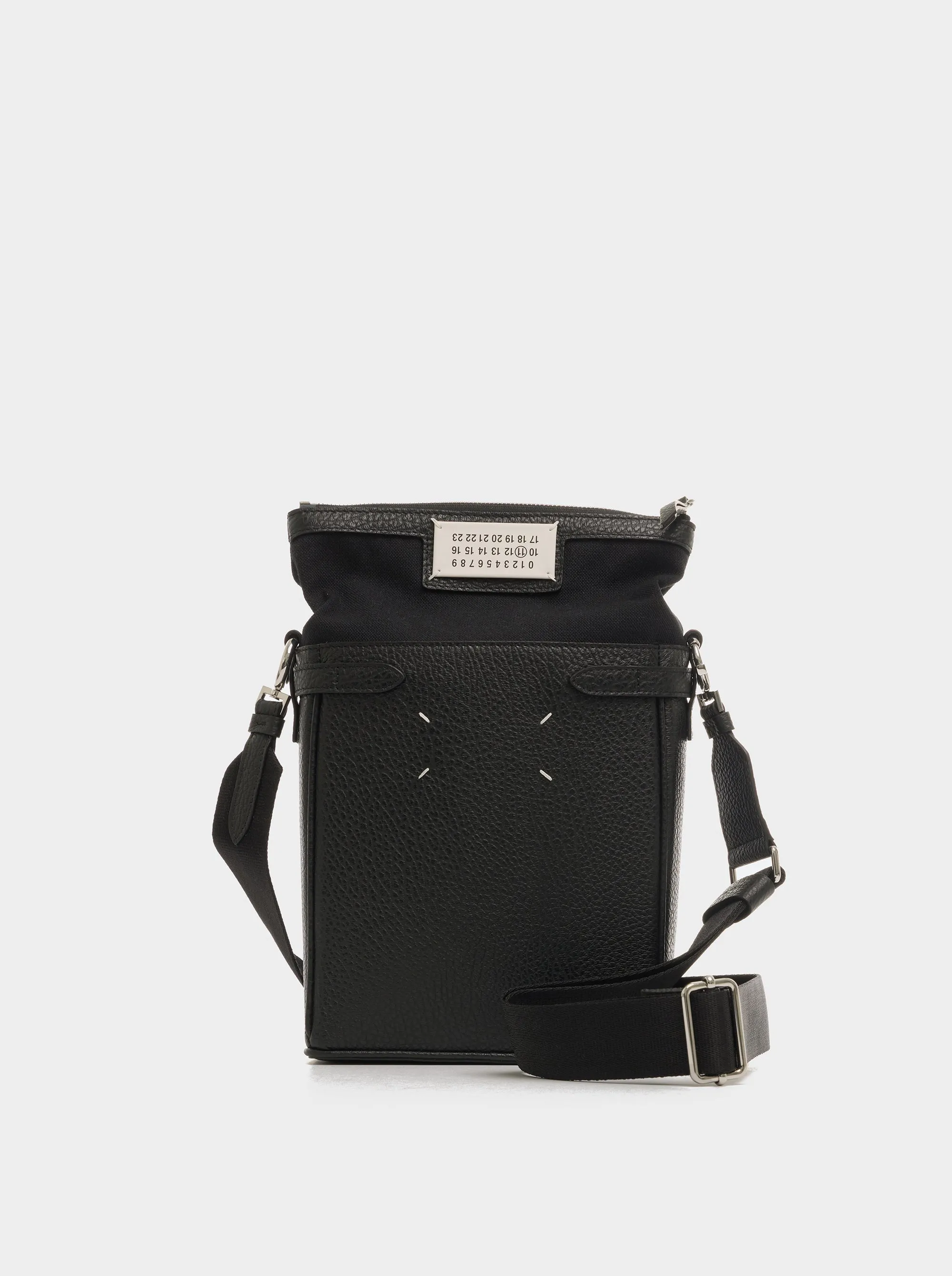 5AC Camera Bag Vertical in Black