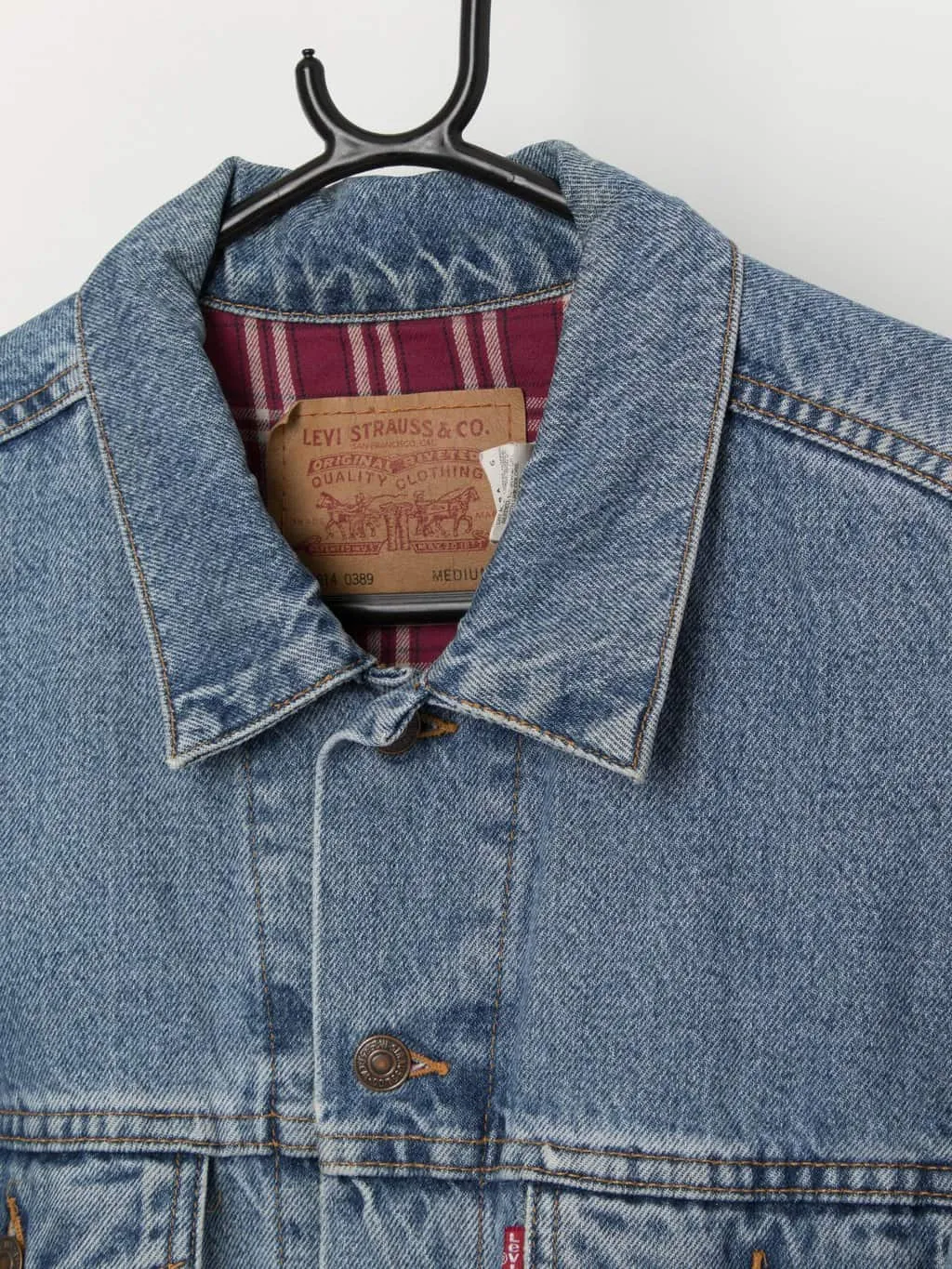 Vintage Levis Denim Jacket with Quilted Padded Sleeves – Large