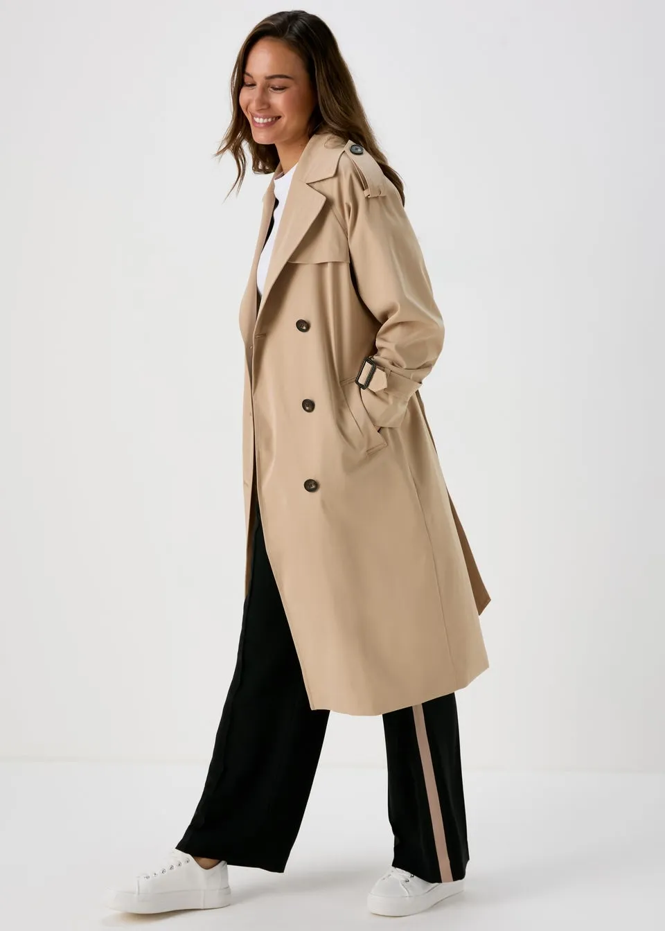 Beige Trench Coat: Perfect for Stylish Outerwear.