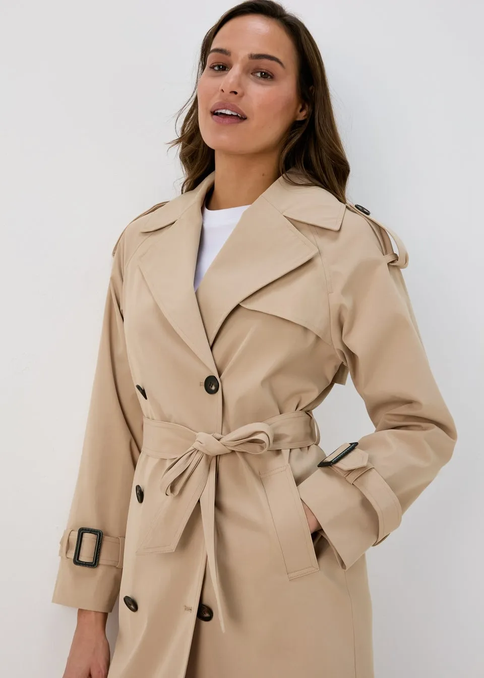 Beige Trench Coat: Perfect for Stylish Outerwear.