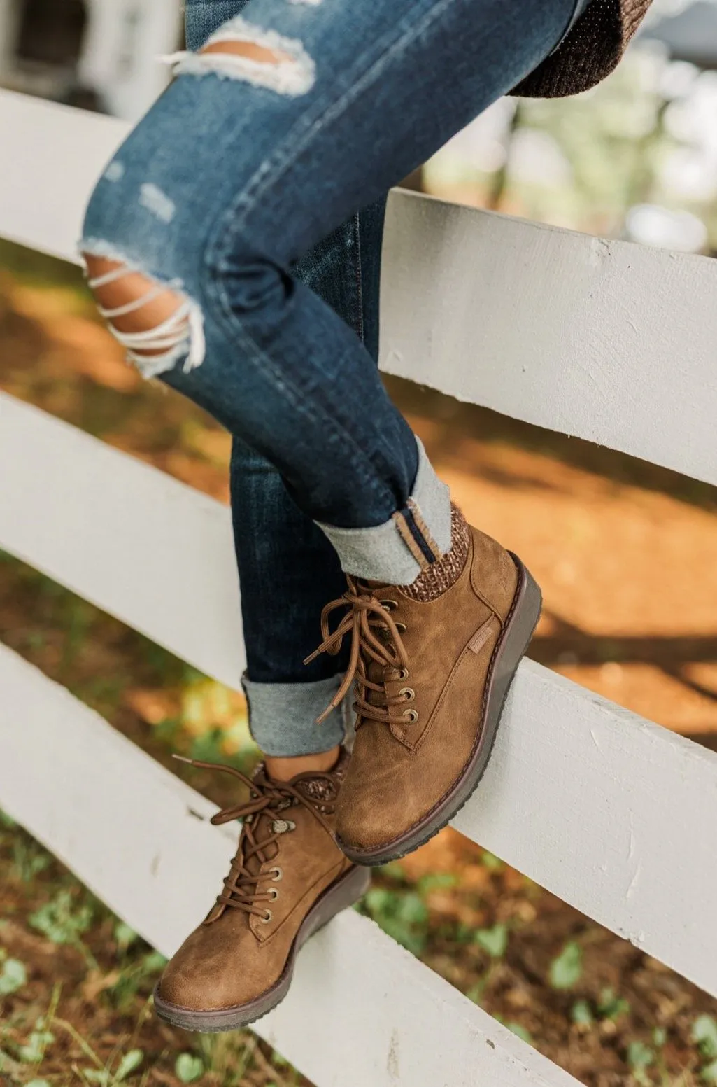 Blowfish Brown Prospector Whiskey Comet Booties