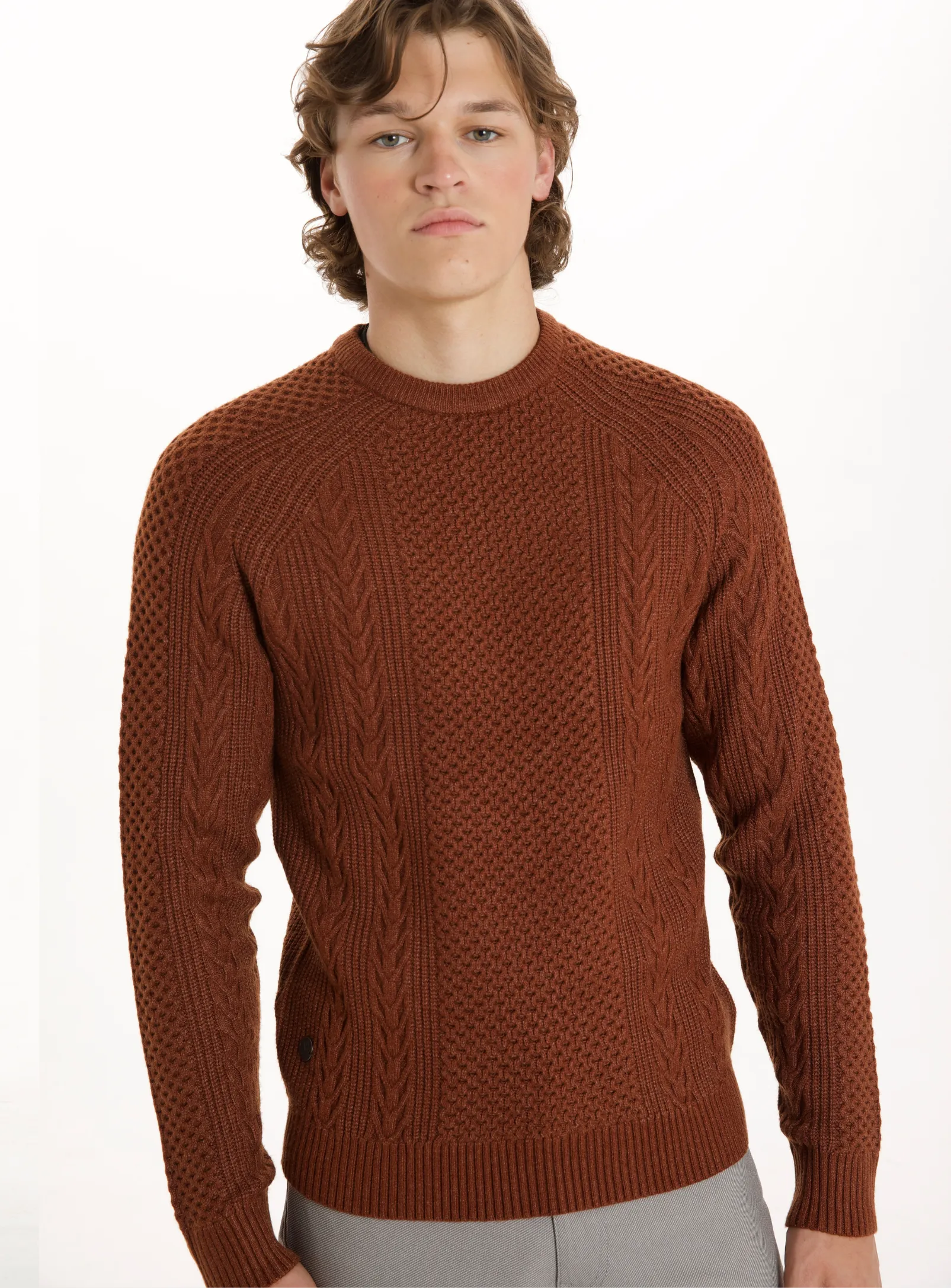 CUDI Cable Knit Cashmere Sweater || CUDI Twisted Knit Cashmere-Effect Pullover