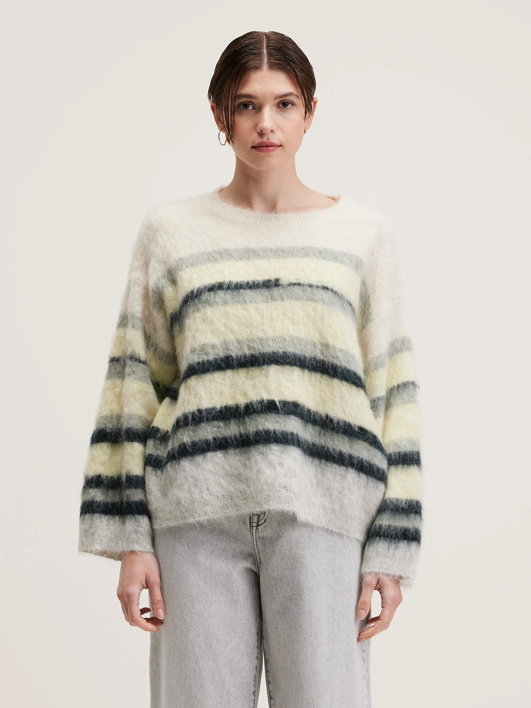 Dinie Knit Pullover with Mixed Patterns in White and Gray