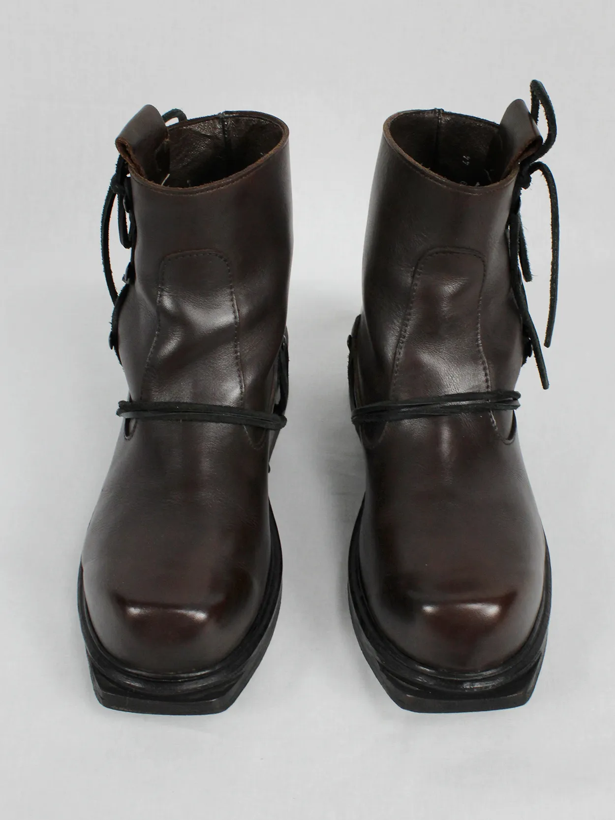 Dirk Bikkembergs 90's brown boots with hooks and laces through the soles - size 44