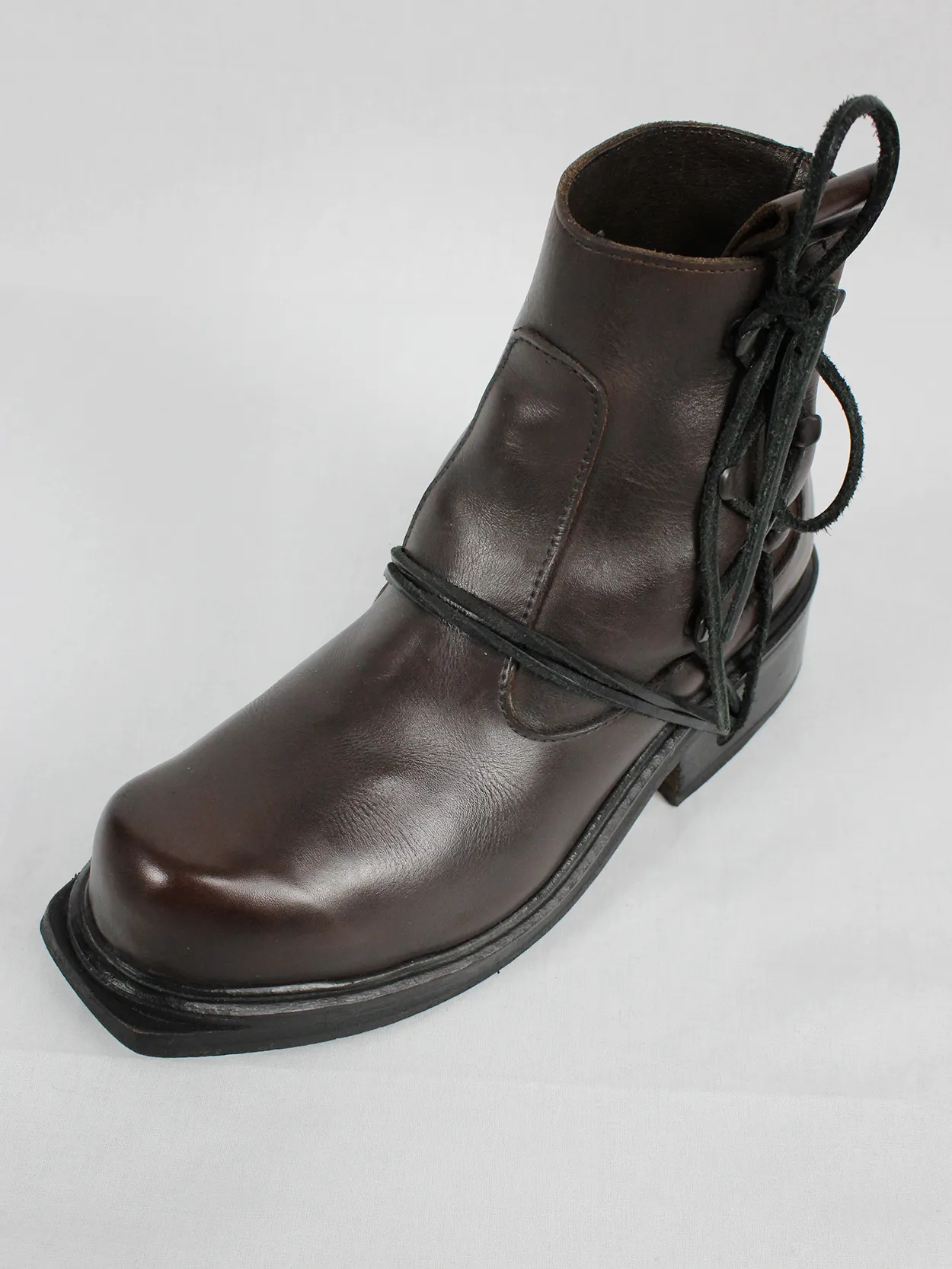 Dirk Bikkembergs 90's brown boots with hooks and laces through the soles - size 44