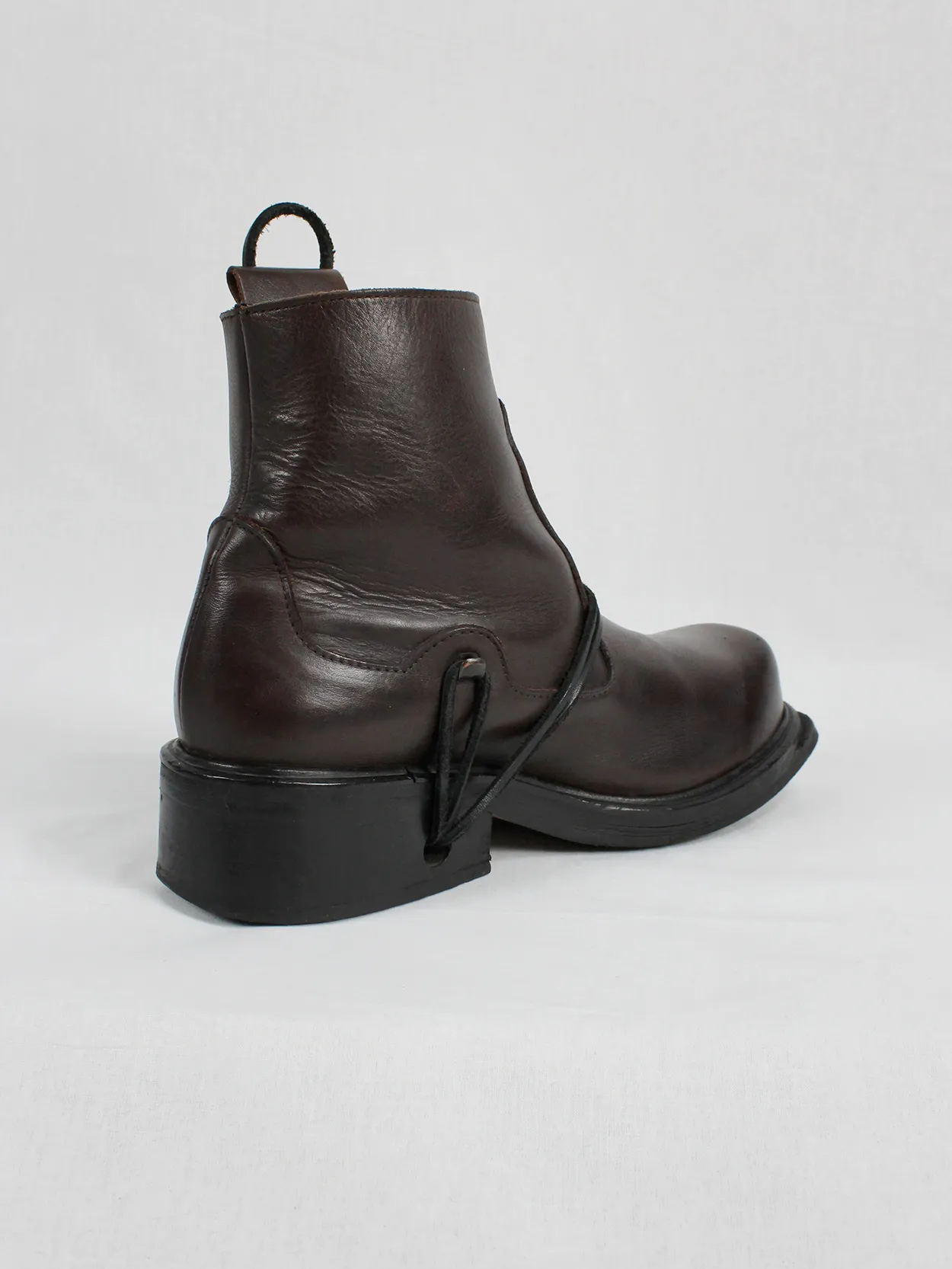 Dirk Bikkembergs 90's brown boots with hooks and laces through the soles - size 44