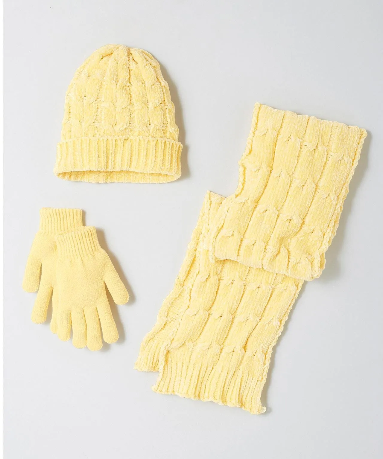 Fashionable Hat, Scarf and Glove Set