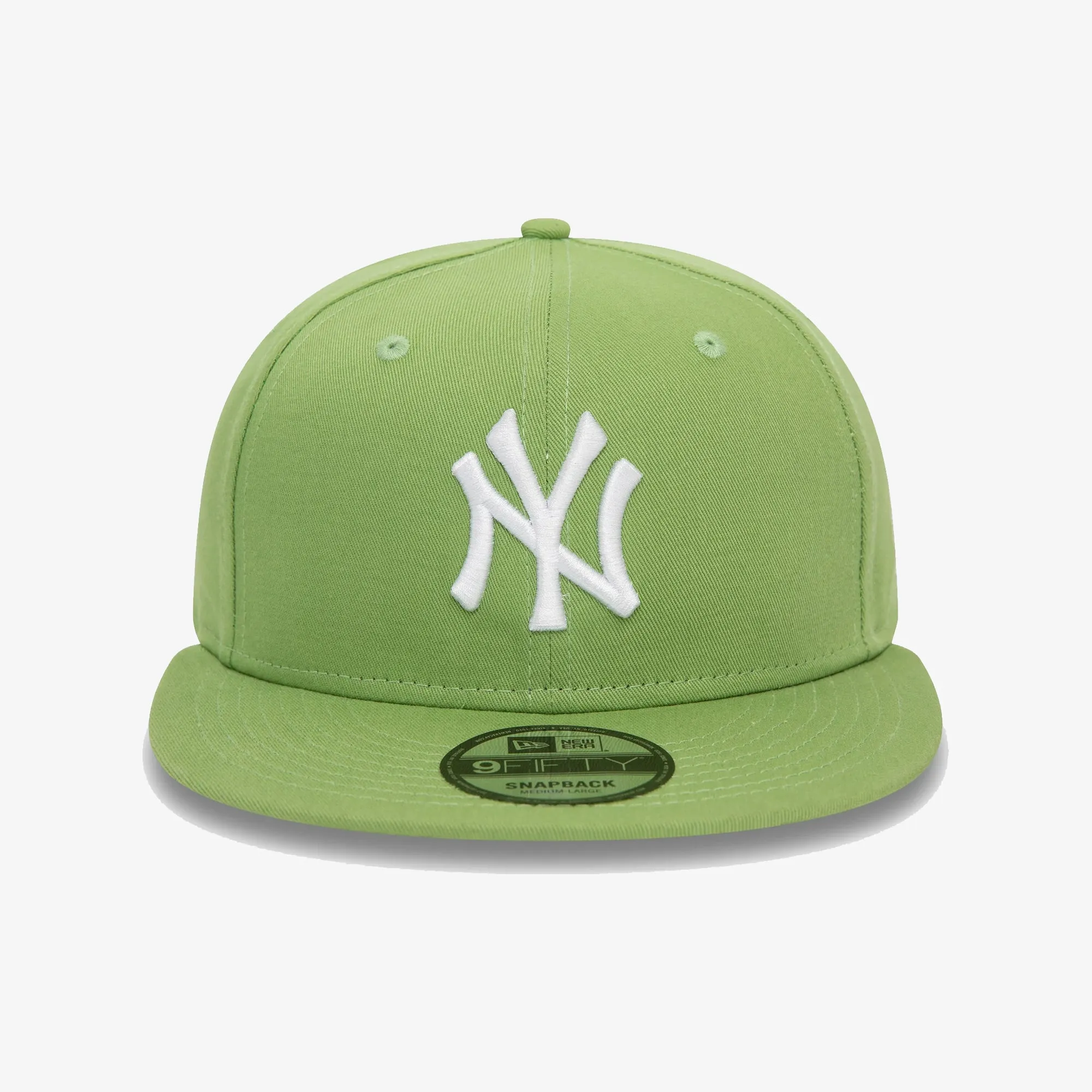 New York Yankees League Essential Green Adjustable Cap - Buy Now!