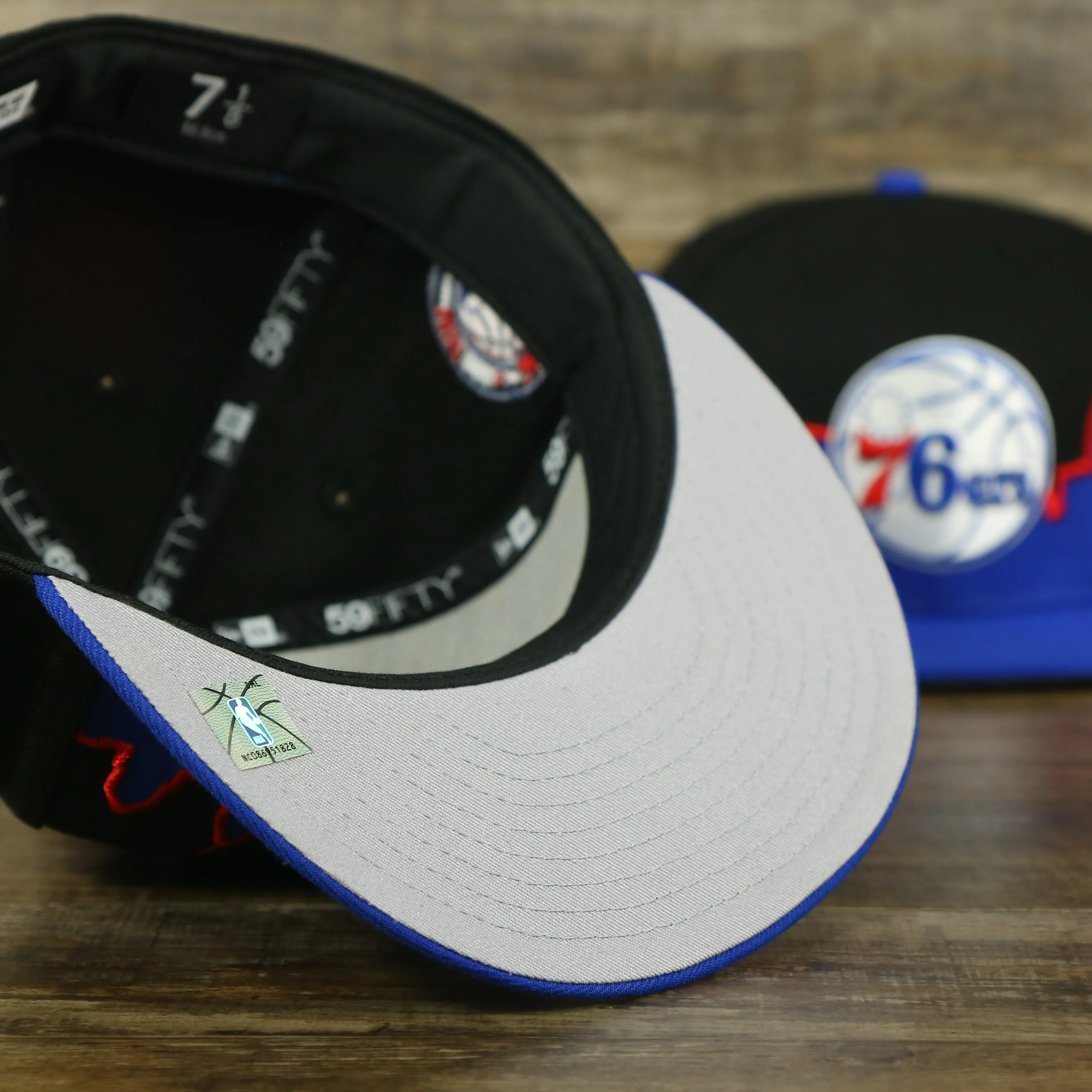 Philadelphia 76ers City Skyline Side Patch 59Fifty Fitted Cap with Philadelphia Skyline - 5950.