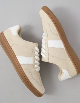 Retro Casual Sneakers from AE