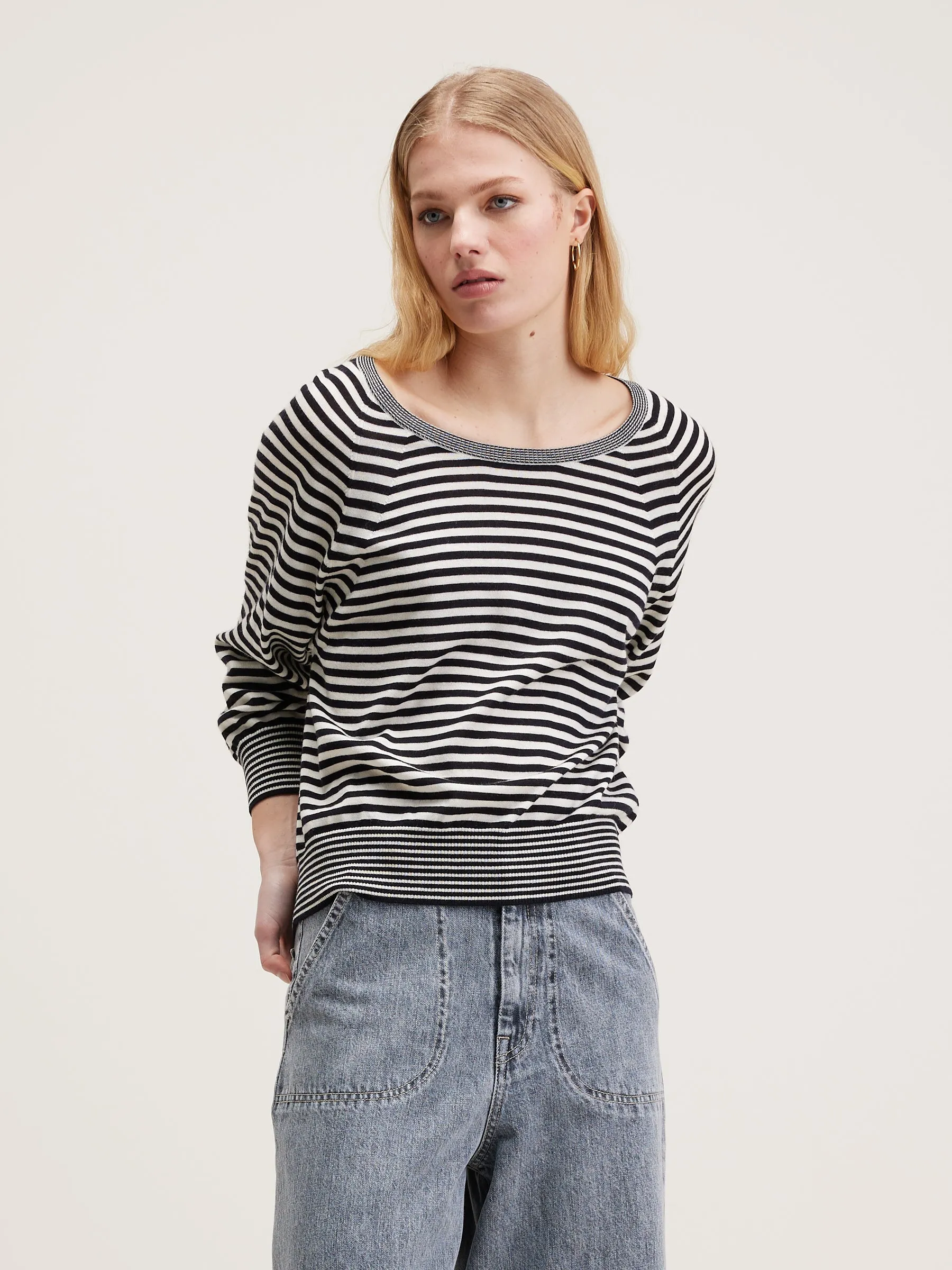 Sweater with Stripe Pattern - ALOTY (242 / W)