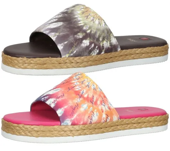 Women's Beach Mules with Batik Print in Brown or Pink